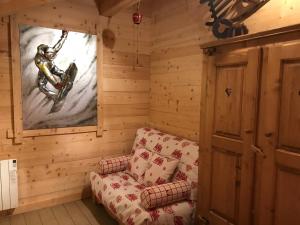 Chalets Chalet de la Royotte - Sauna & SPA : photos des chambres