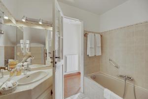 Hotels Le Chateau de Mei Lese : photos des chambres