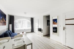 Wroclaw Central City Apartments- Self Check-in 24h, WiFi