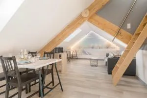 Appartement entier - Toile tendue - Wifi - La Cluse et Mijoux