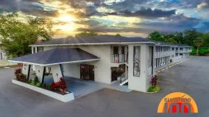 Sunshine Inn - Saint Cloud
