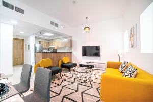 Continental Tower, Dubai Marina - Luton Vacation Homes