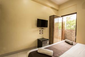 Hotel Apsara- Near J J Hospital Mumbai