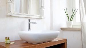 Beautiful villa Benvenuti with private pool near Motovun