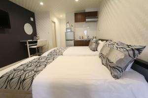 NK2 Elizabeth Garden Kurosaki