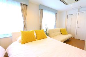 NM22 Liz Osaka Castle