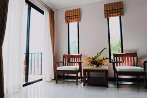 Ice Kamala Beach Hotel