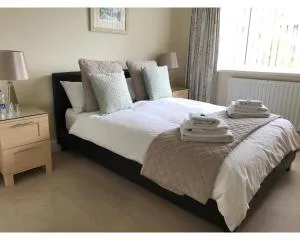 Queens Road Rental - Winchester Accommodation - Sparsholt