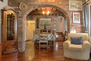 Casolare con Piscina al mare