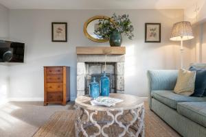 Tucking Mill View- Self Catering
