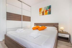 Villa Top of Murter, one bedroom apartment 2