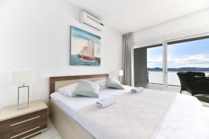 Deluxe Triplex Antea