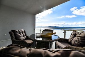 Deluxe Triplex Antea