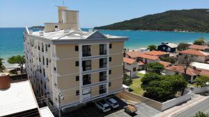 Apartamento 108 - de Frente para o Mar dos Ingleses - Pé na Areia - 4 Pessoas