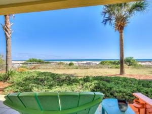 Holiday Home room in 101W ~ Spacious 3BR/3BA corner condo with Gulf views