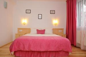 Family Hotel and Restaurant Plamena