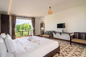 Ancient Garden Boutique Hoi An - The Green Hideaway