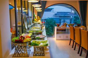 Ritzy Boutique Hotel Da Nang Beach