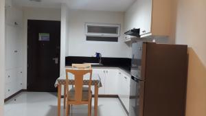 Amazing condo in premier La Grande tower