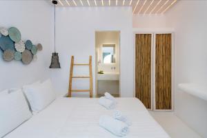 Zefi Hotel & Suites Paros Greece