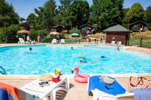 Campings Camping de Tauves : photos des chambres
