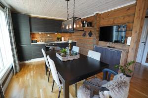 Lake View Apartment 2 bedrooms and loft