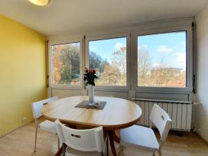 Bossa nova Castle&Outstanding home with garage 