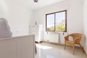 Charming one-floor villa with private pool in Los Balcones