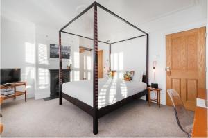 Cliftonville Townhouse