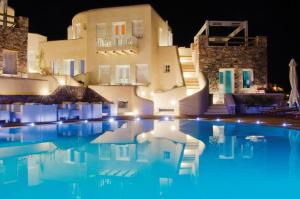 Aspalathras White Hotel Folegandros Greece