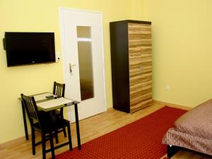 Arriva Balcony Studio