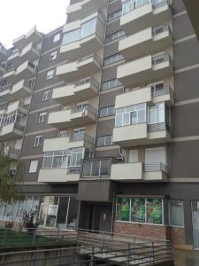 Apartmen ROZA Korce - Ubytování bez kategorie ve městě Korçë