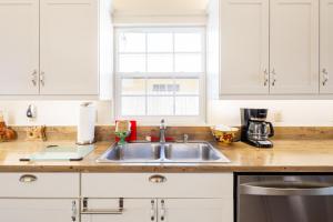 Home by Beach 6 - Beachwalk