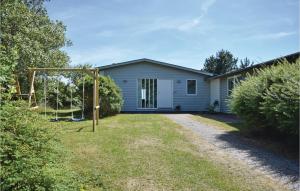Three-Bedroom Holiday Home In Juelsminde