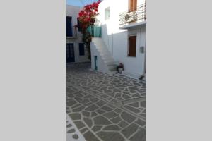 Old Town Traditional House Paros Greece