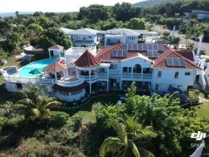 Royal Vista Villa - Silver Sands
