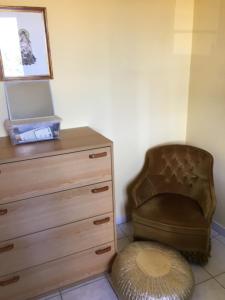 Sejours chez l'habitant Les Orchidees : Chambre Simple - Vue sur Montagne