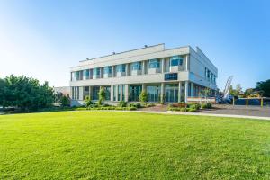 Sferas Park Suites & Convention Centre