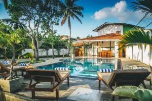 Sisikirana Villa (Luxury Villa in Galle) - 乌纳瓦图纳