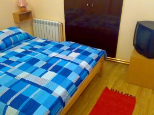 Double Room with Shared Bathroom room in Hostel M