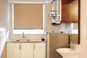 D Homz Suites