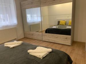 BLACK APARTMENT by ALEX RAFAEL