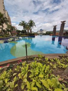 Qaiser Executive Stay East Lake Residence