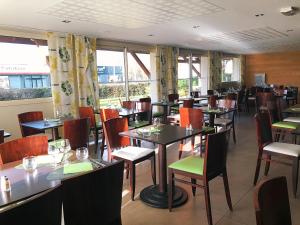 Hotels Logis Hotel-Restaurant Les Loges : photos des chambres