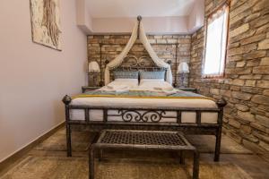 Maria's Boutique Rooms Korinthia Greece