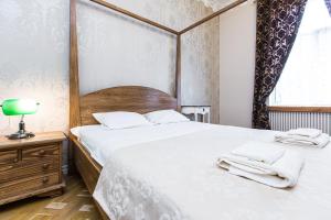 Австрійська квартира в центрі на вулиці Михальчука 5