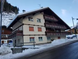 NEGRITELLA - 阿尔巴迪卡纳泽伊 NEGRITELLA - 阿尔巴迪卡纳泽伊