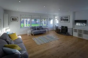 The Salmon Hut - Easter Elchies