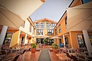 Hotel Piedras - Naveces