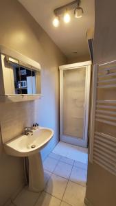 Appartements Charmant studio proche gare centre, centre ville et lycee Roosevelt : photos des chambres